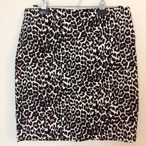 J Crew the pencil skirt leopard print size 6p